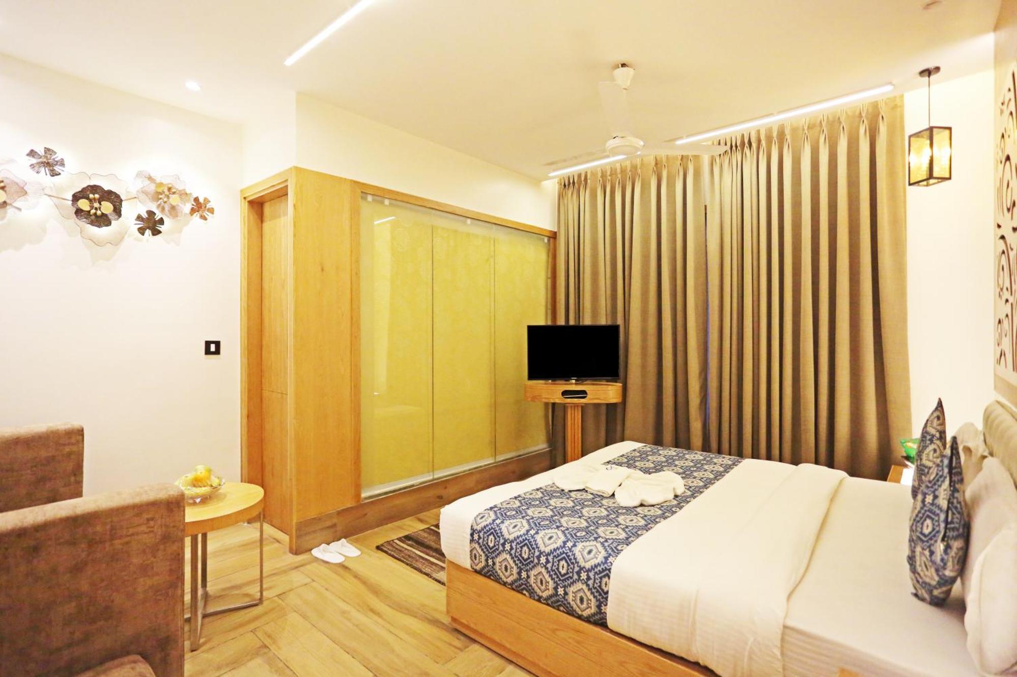 Jrd Luxury-Business Hotel Új-Delhi Kültér fotó