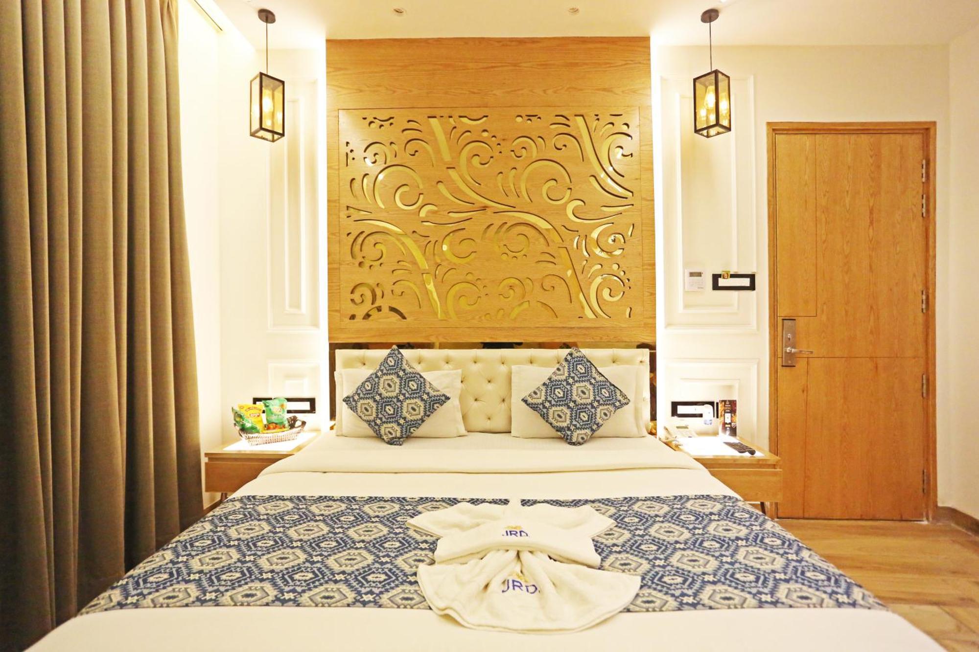 Jrd Luxury-Business Hotel Új-Delhi Kültér fotó