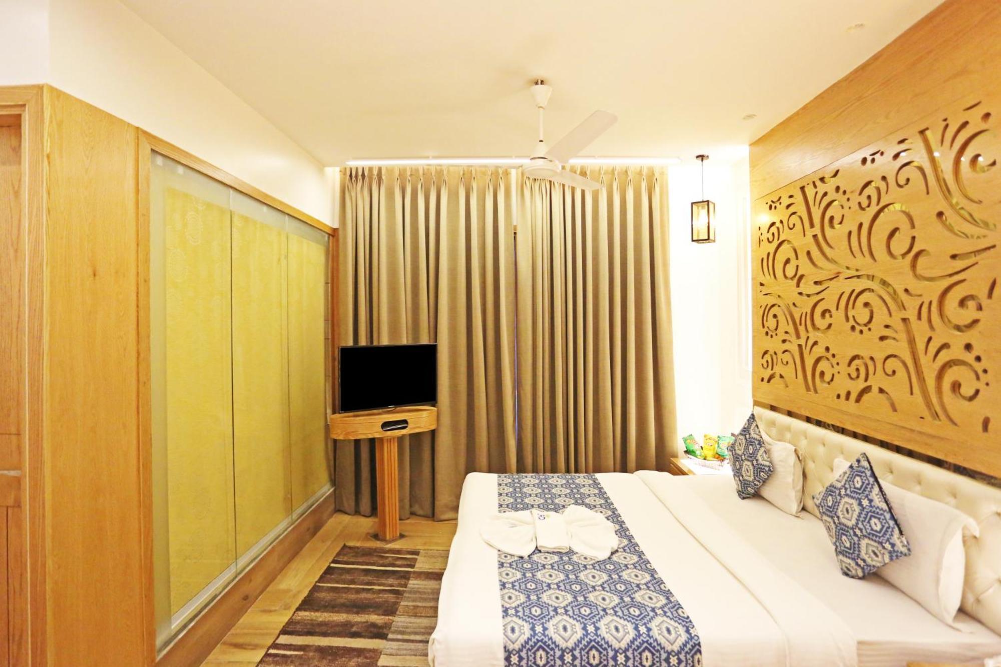 Jrd Luxury-Business Hotel Új-Delhi Kültér fotó