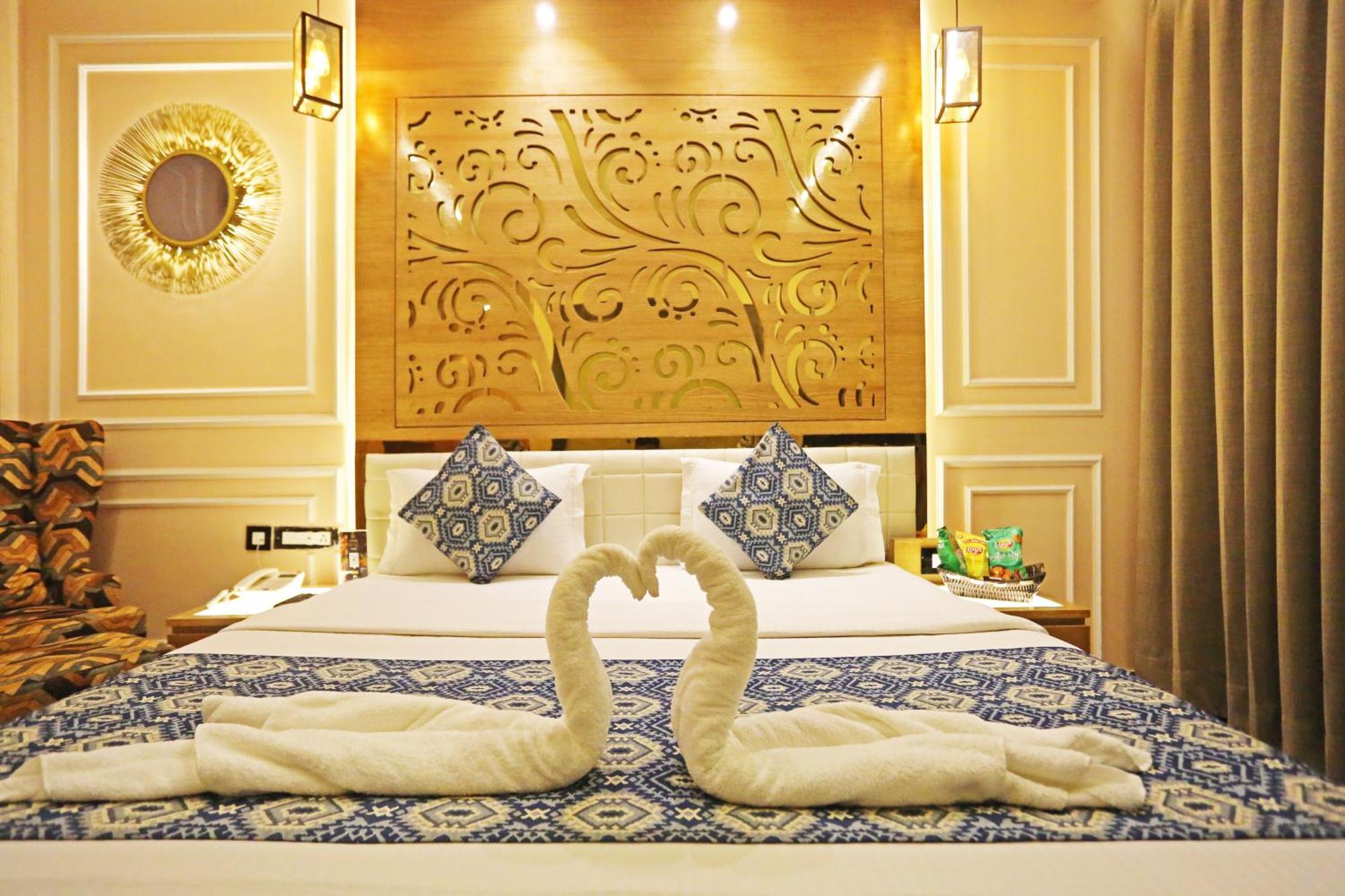 Jrd Luxury-Business Hotel Új-Delhi Kültér fotó