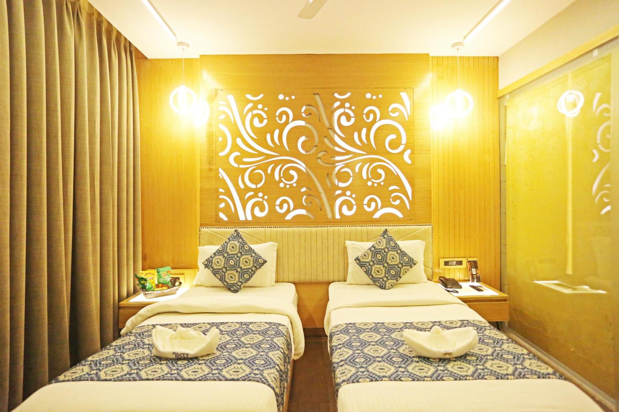 Jrd Luxury-Business Hotel Új-Delhi Kültér fotó