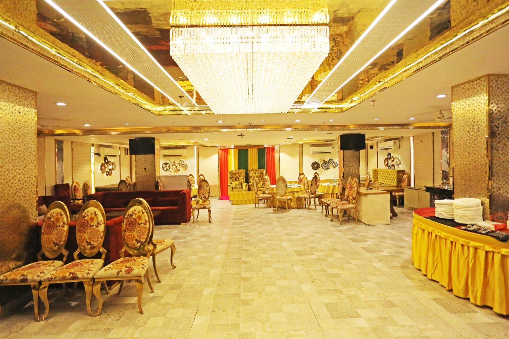 Jrd Luxury-Business Hotel Új-Delhi Kültér fotó