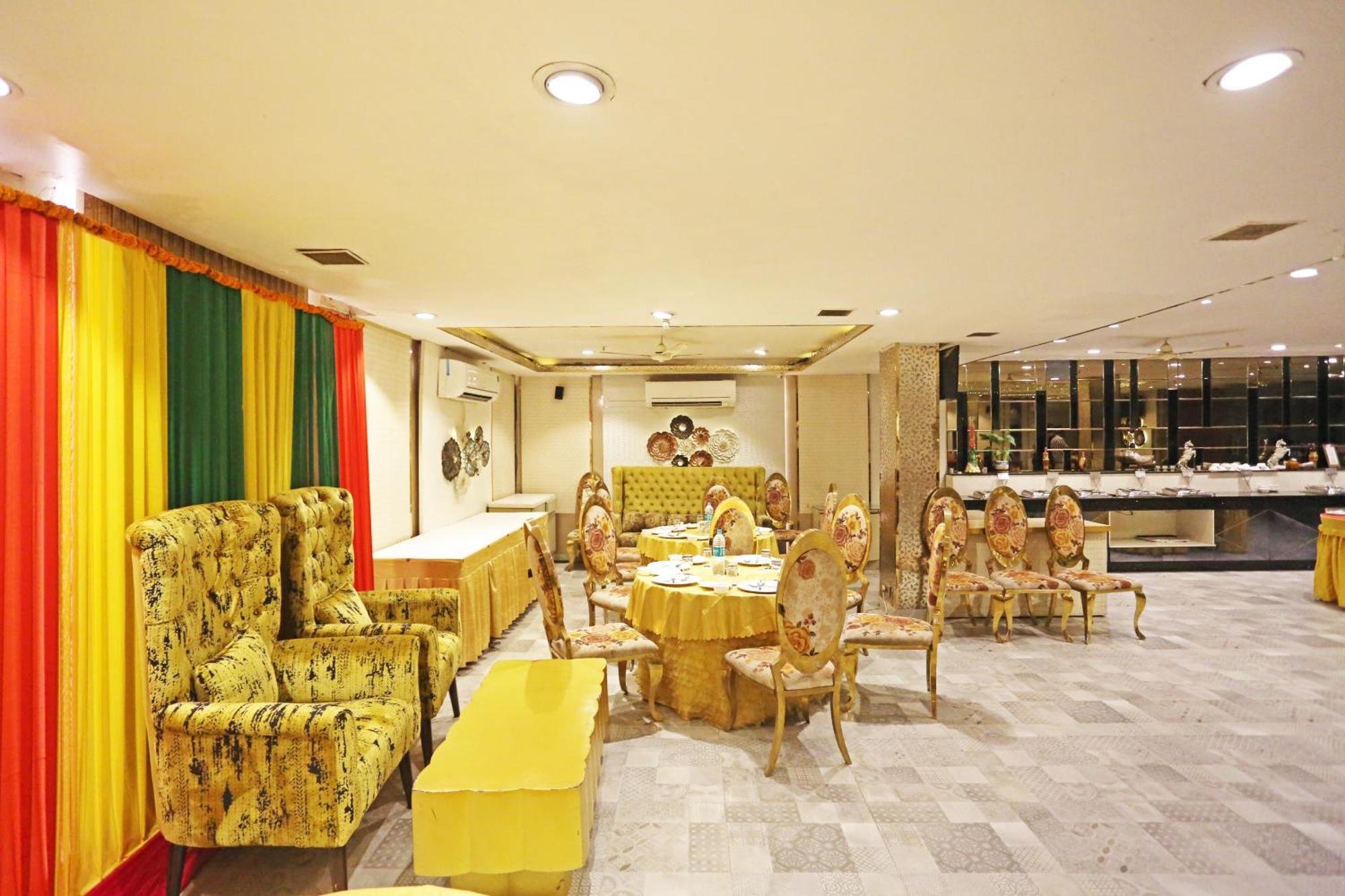 Jrd Luxury-Business Hotel Új-Delhi Kültér fotó