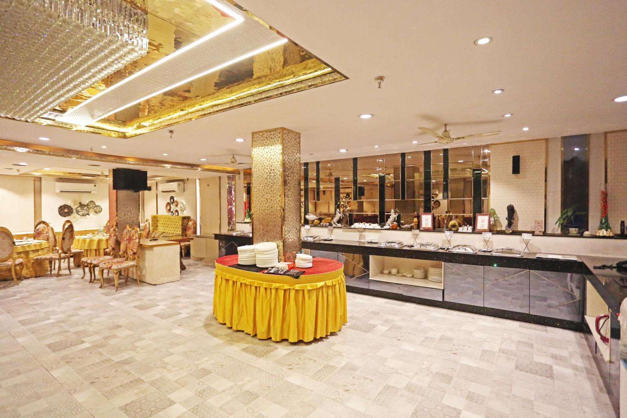 Jrd Luxury-Business Hotel Új-Delhi Kültér fotó