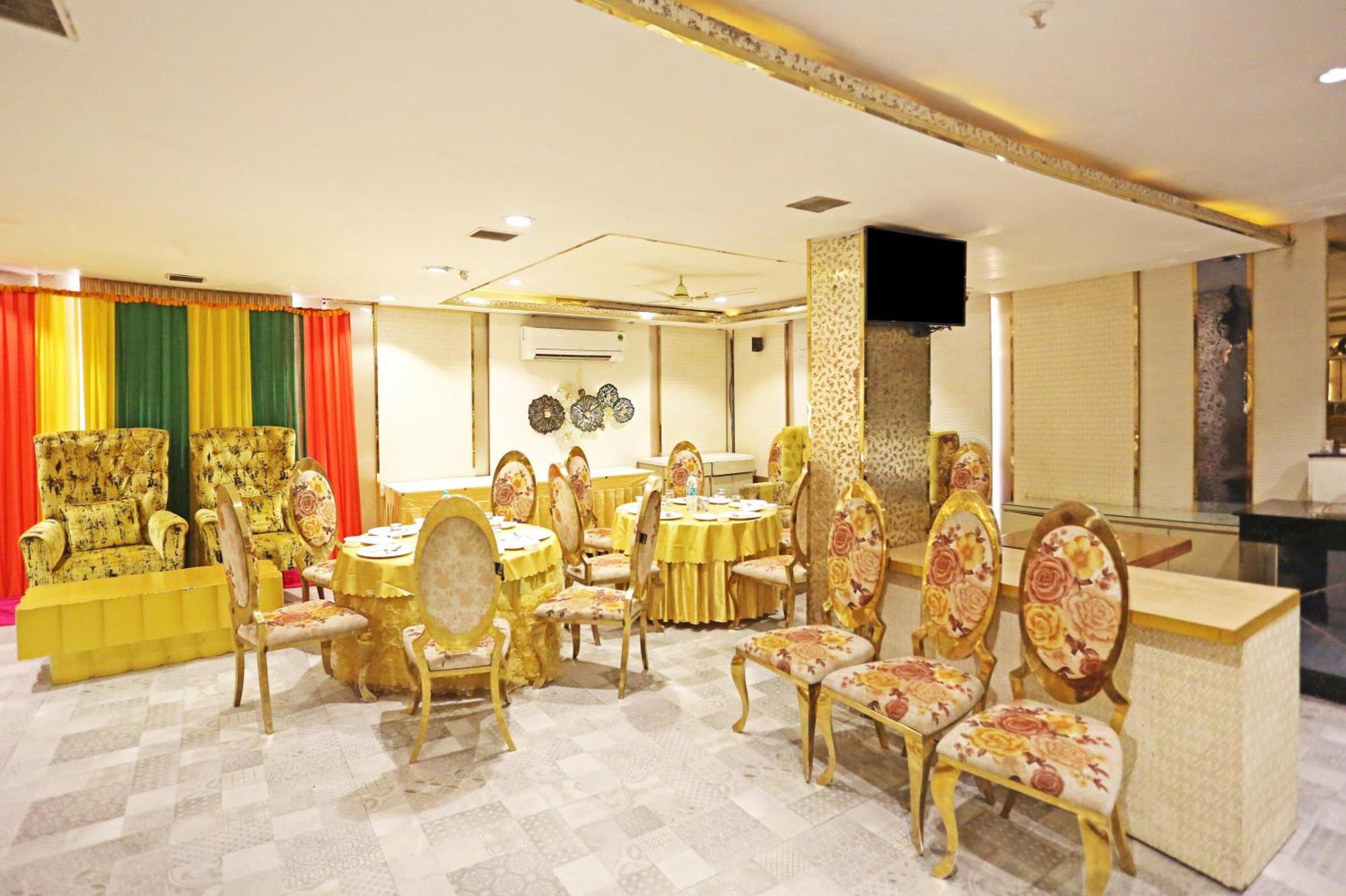Jrd Luxury-Business Hotel Új-Delhi Kültér fotó